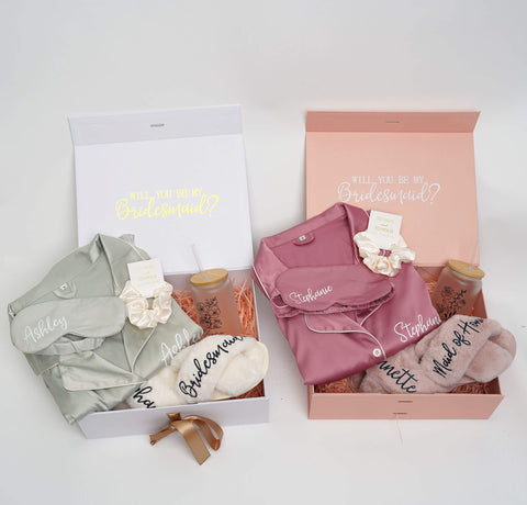 PERSONALIZED BRIDESMAID PROPOSAL GIFT BOX PREMIUM