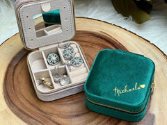 Personalized Name Velvet Bridesmaid Proposal Jewelry Box Case