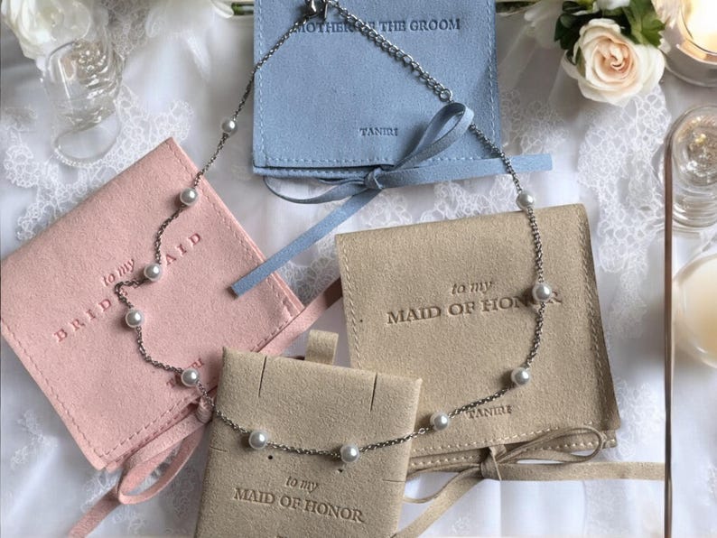 Bridesmaid Jewelry Pouch with Bracelet in Silver Gold Pearl