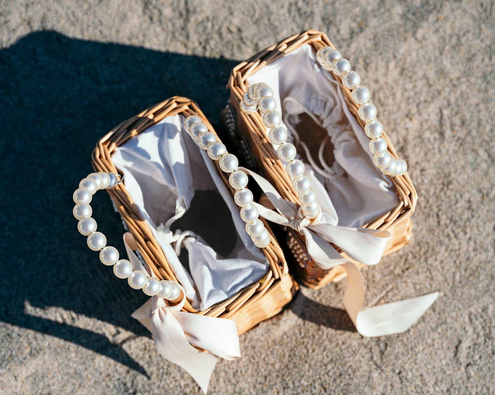 PERSONALIZED PEARLS BEACH BAG