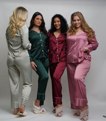 ASHLEY LONG CUSTOM BRIDESMAID PAJAMAS - VINYL NAME