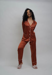 ASHLEY LONG CUSTOM BRIDESMAID PAJAMAS - VINYL NAME